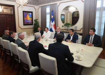 Junior Noboa, Luis Abinader y Rob Manfre