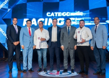 Felipe Benito Ramos es galardonado como “Piloto del Año” 2024