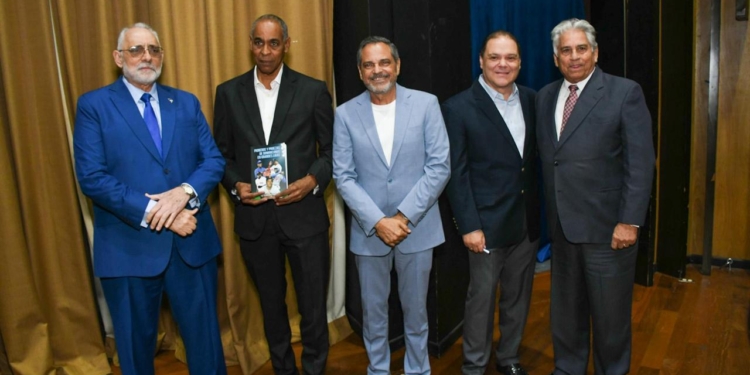 Comisionado Junior Noboa valora llegada de obra de Cabral y Guante