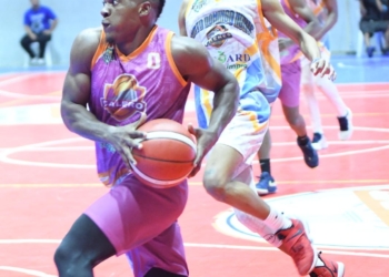 Club Calero derrota a Los Trenes y mantiene su invicto en el Torneo Superior ABASADO