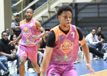 Calero vence a Caminantes de Los Alcarrizos y mantiene su invicto en el torneo ABASADO