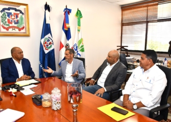 DCNB Y DIRECCIÓN DE PRISIONES UNEN ESFUERZOS PARA FORTALECER LA EDUCACIÓN Y FORMACIÓN DE JÓVENES PELOTEROS