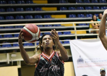 José Alberto Liriano encesta 27 puntos y lidera la victoria de Los Mina sobre Caobas City