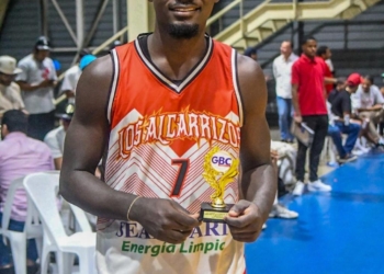 Caminantes de Los Alcarrizos derrotan a los Trenes de SDN y fuerzan juego decisivo por la corona