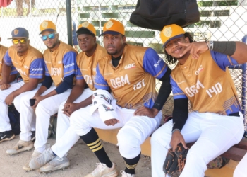 O&M consigue dos victorias en la Liga de Béisbol Universitario
