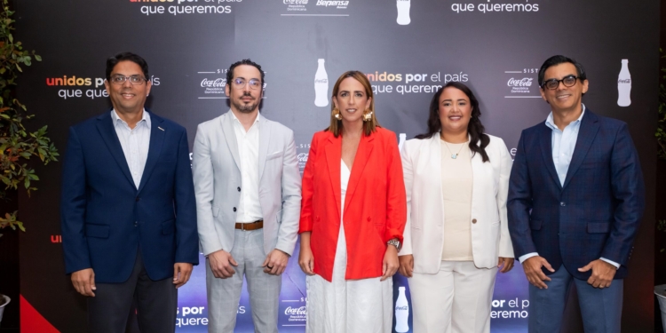 El Sistema Coca-Cola fortalece su impacto en la economía dominicana con más de 18,000 empleos y RD$21.7 mil millones en valor agregado